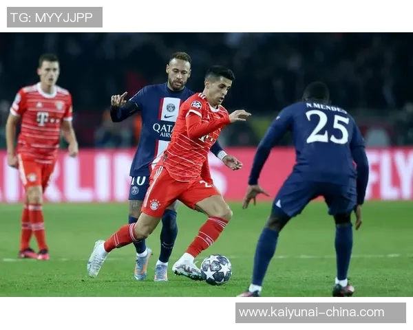 拜仁慕尼黑迎战萨尔茨堡红牛全力争胜的精彩对决分析